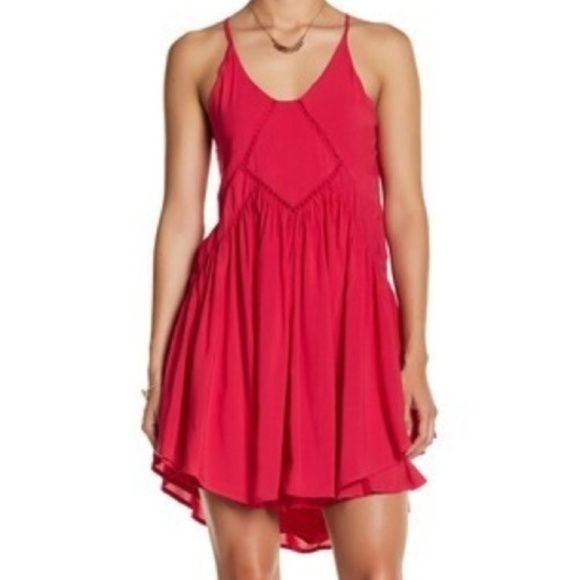 Romeo & Juliet Couture Dresses & Skirts - Romeo & Juliet Cutaway Pink Swing Dress